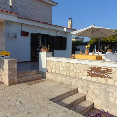 Terranostra Penzion Torre A Mare